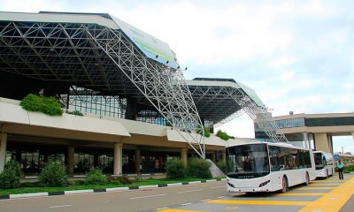 Автобусы у аэропорта